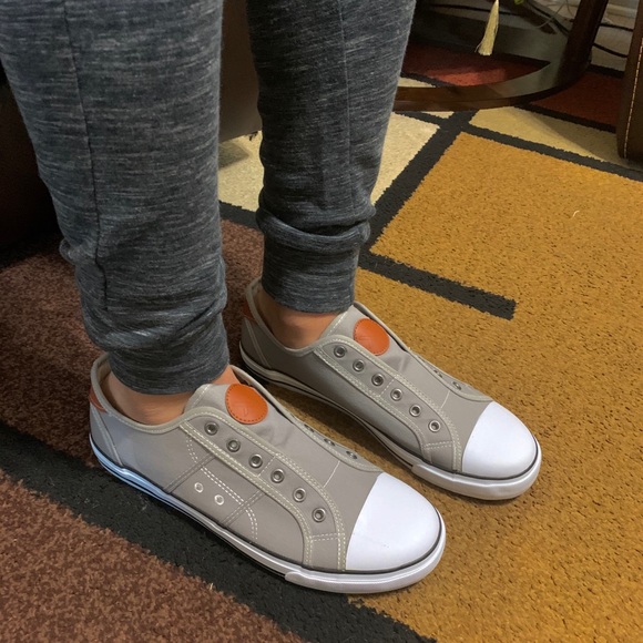 Men’s Grey slip on casual sneakers - Picture 4 of 4